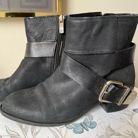 Vince Camuto Black Boots - Picture 2 of 9
